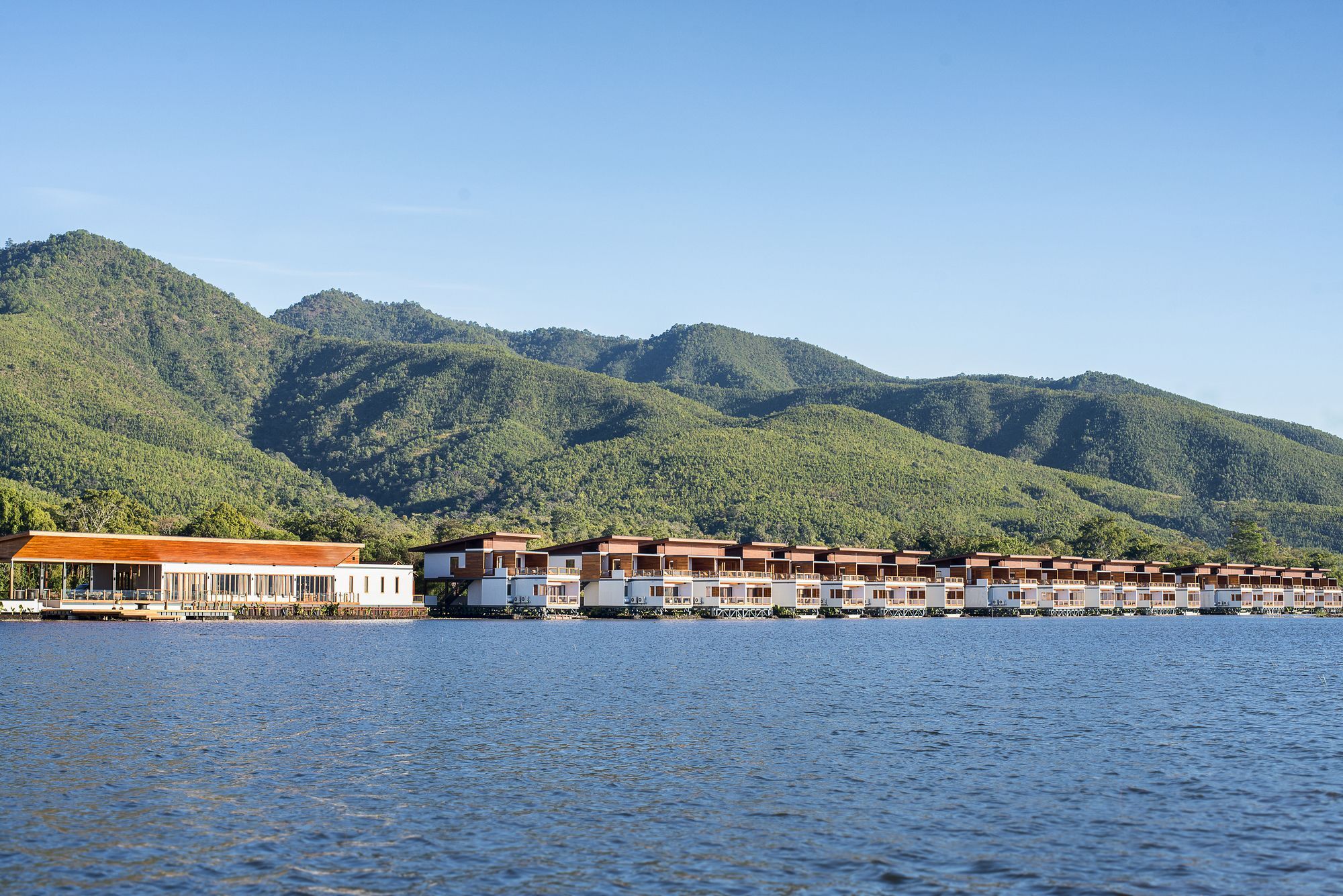 Отель Sofitel Inle Lake Myat Min Ивама Экстерьер фото